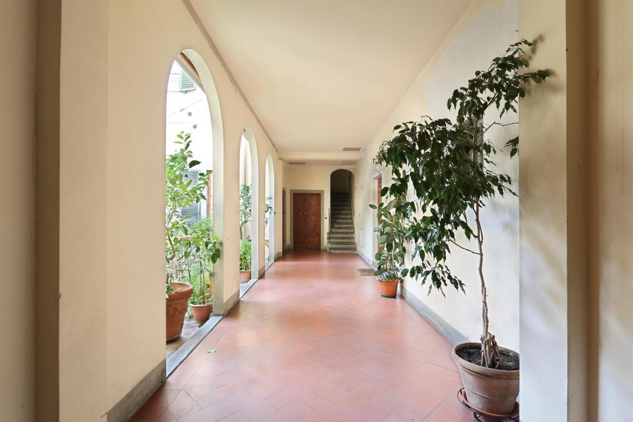 Apt. Ocra - Pauline Suites, Palazzo Borghese Florence Luaran gambar