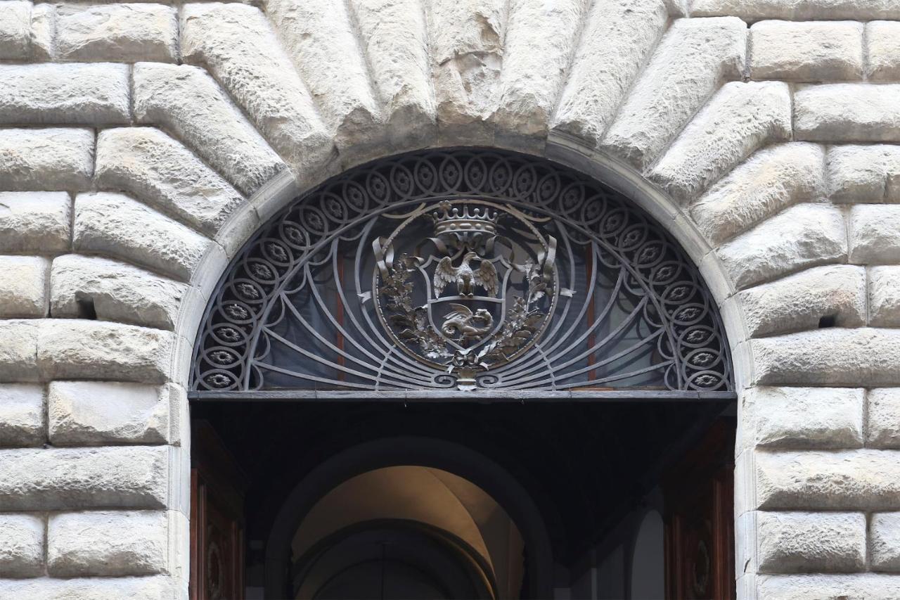 Apt. Ocra - Pauline Suites, Palazzo Borghese Florence Luaran gambar