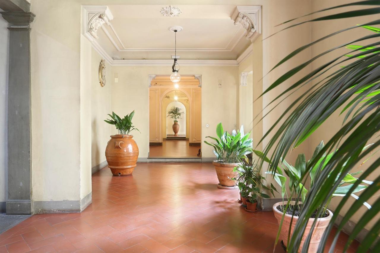 Apt. Ocra - Pauline Suites, Palazzo Borghese Florence Luaran gambar