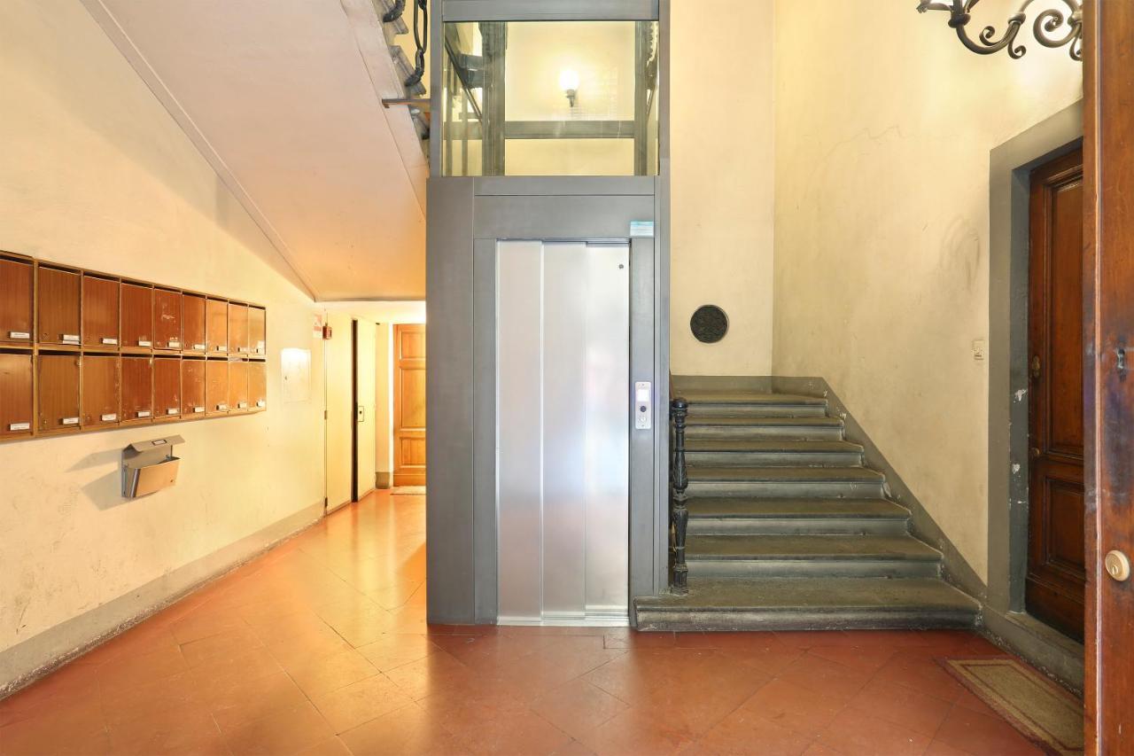 Apt. Ocra - Pauline Suites, Palazzo Borghese Florence Luaran gambar